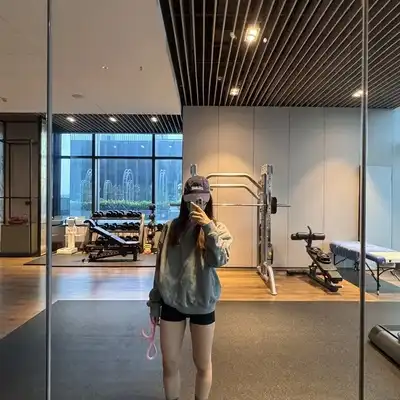 周磊致